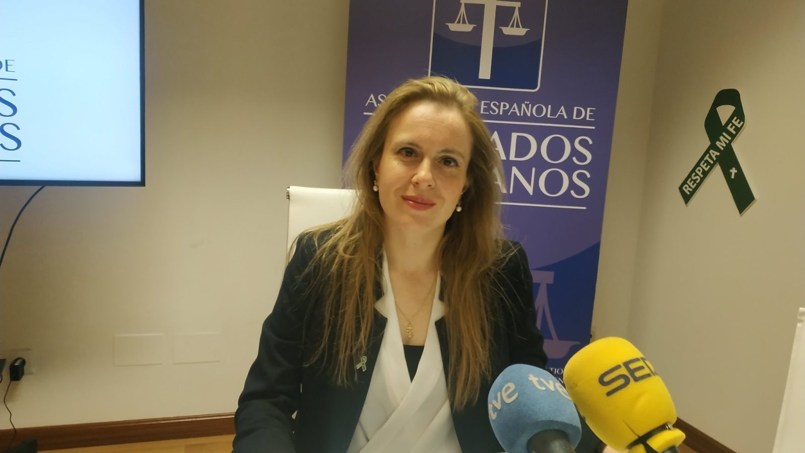 Abogados Cristianos recurre la demolición de la cruz en Majadahonda