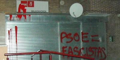 El PSOE despertó el martes con pintadas en su sede