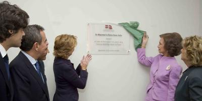 La Reina Doña Sofía inaugura el nuevo centro de hemodiálisis