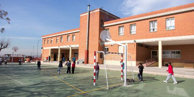 El Ayuntamiento invierte más de 300.000 € en mejorar los centros escolares públicos