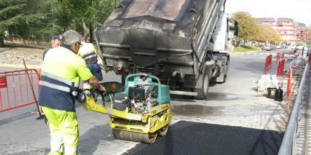 El Ayuntamiento ejecuta un pozo absorbedero para mejorar la recogida de las aguas pluviales