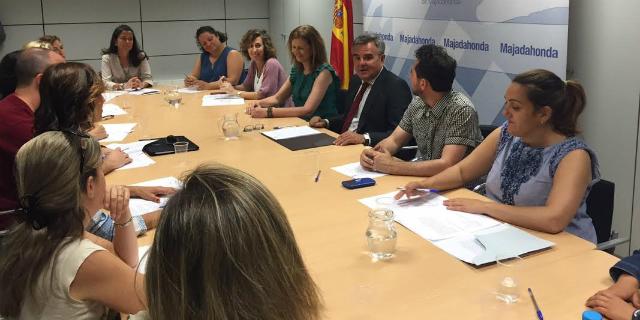 El Ayuntamiento y las AMPAS iniciarán proyectos para favorecer la conciliación