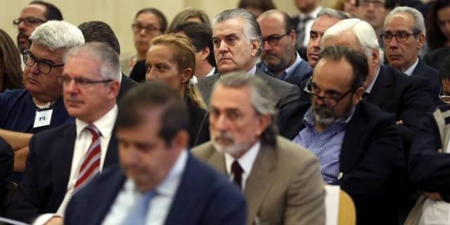 Un secretario de Majadahonda asegura que el exalcalde iba a por él