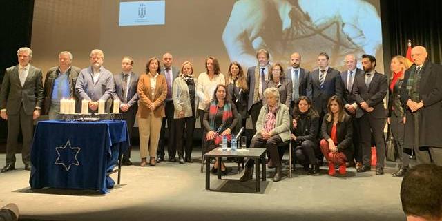 Homenaje a las víctimas del Holocausto en la Casa de la Cultura de Majadahonda