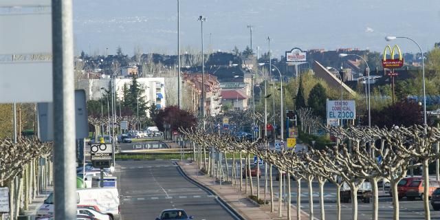 El Ayuntamiento de Majadahonda continúa con la limpieza de calles y mobiliario urbano