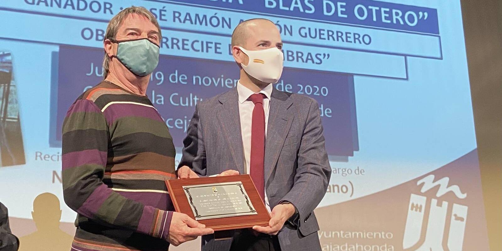 La obra Arrecife de Sombras recibe el premio de poesía “Blas de Otero 2020”