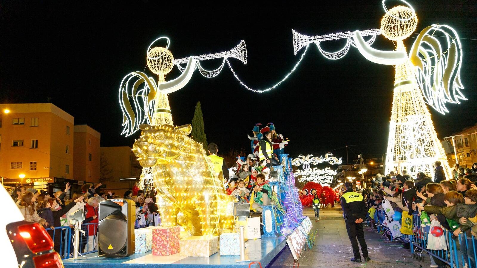 Miles de majariegos disfrutaron de la Cabalgata de Reyes 