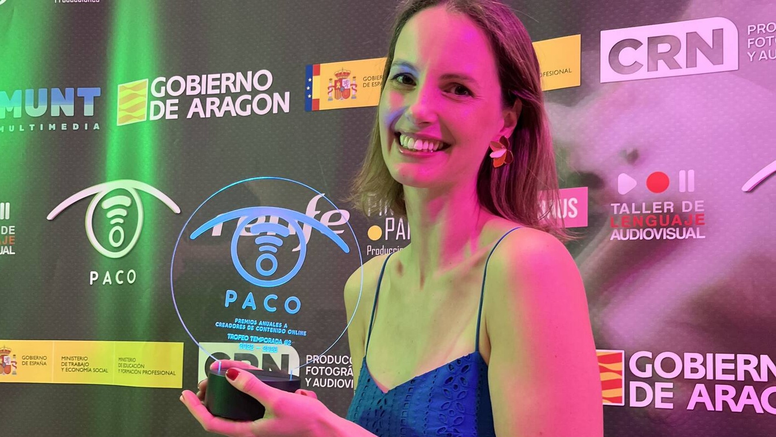 Claire, creadora de contenido educativo de Majadahonda, galardonada con el Premio PACO en la categoría de Educación y Divulgación