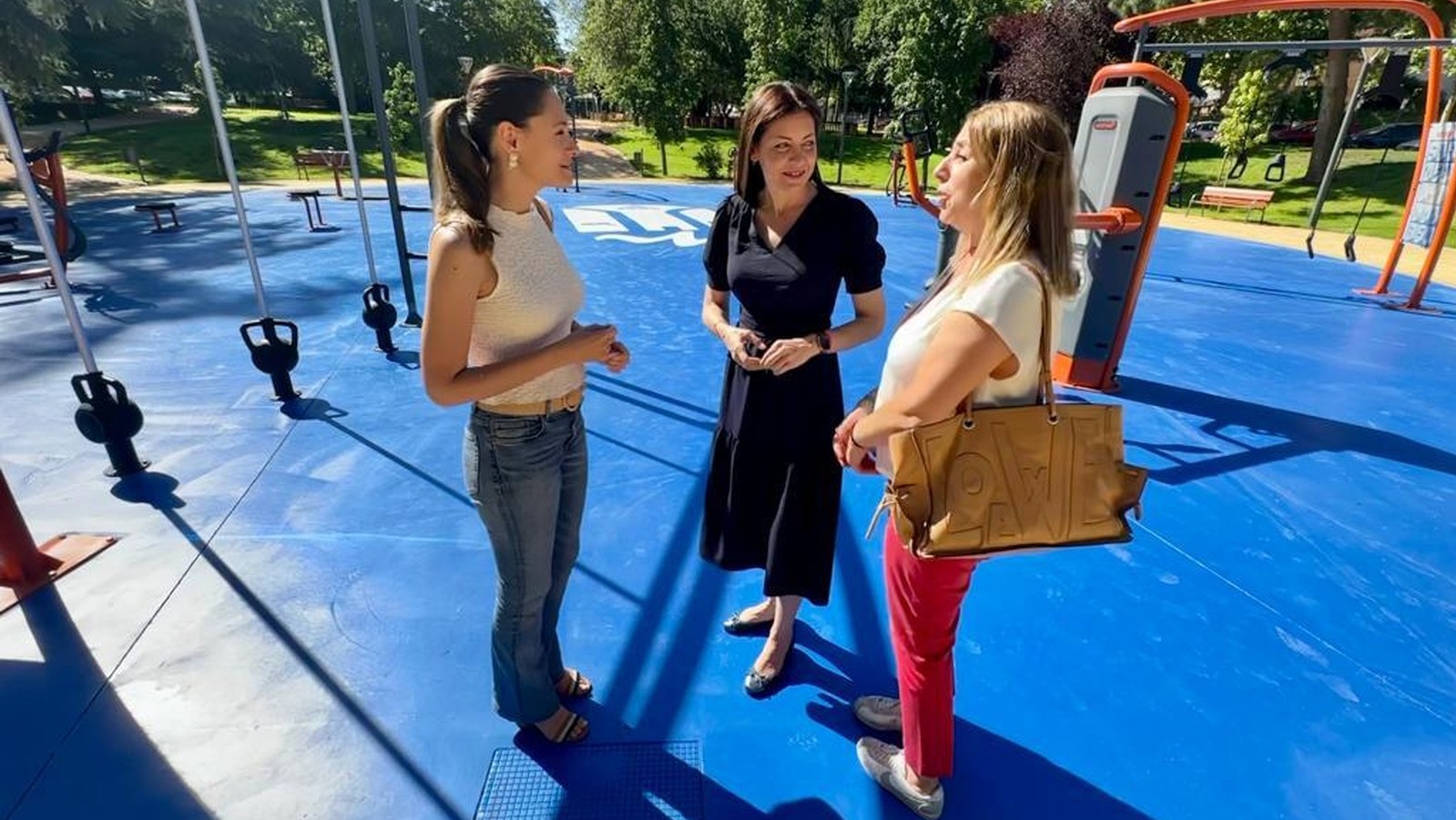 El renovado parque Valle del Arcipreste de Majadahonda incluye gimnasio al aire libre e instalaciones inclusivas