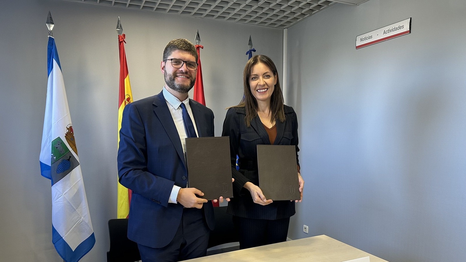 Majadahonda firma un nuevo convenio para la cesión de las instalaciones de la Oficina de Empleo de la localidad