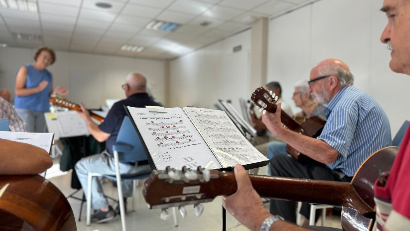 Más de 100 voluntarios para atender las actividades formativas y de ocio de los mayores de Majadahonda